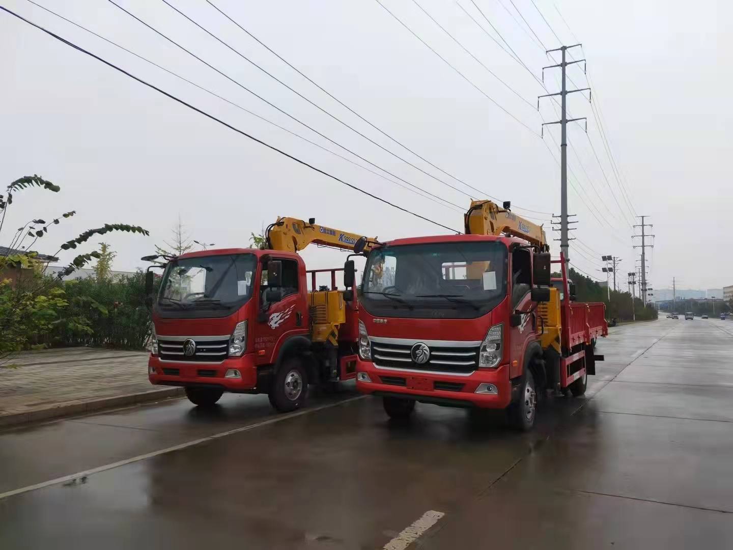 重磅！重汽3360軸距隨車吊明日起價(jià)格上調(diào)3000